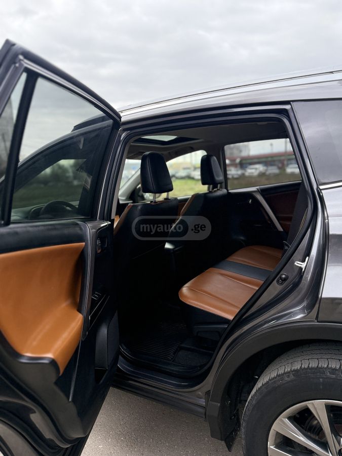 Toyota RAV 4 - фото 11