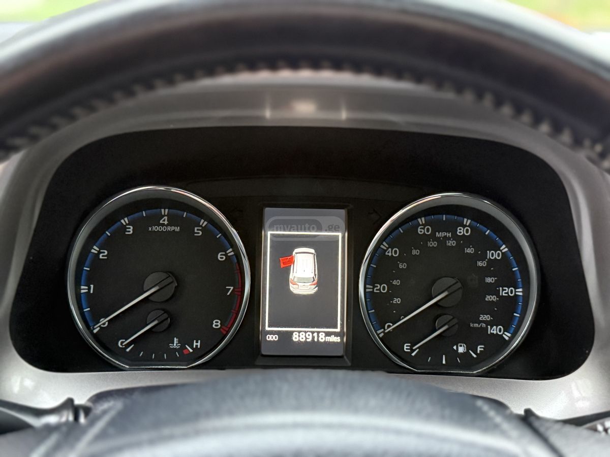 Toyota RAV 4 - фото 14