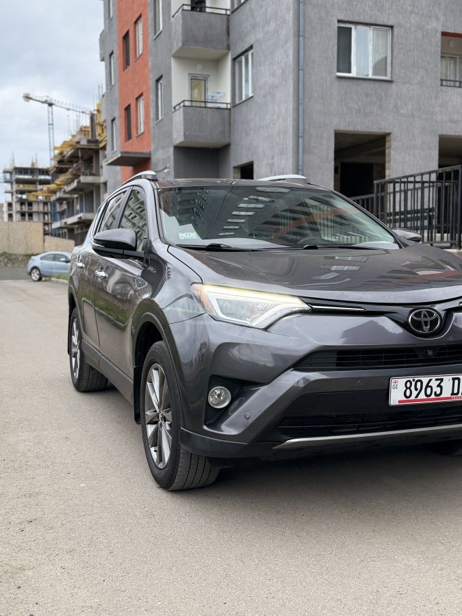 Toyota RAV 4 - фото 2
