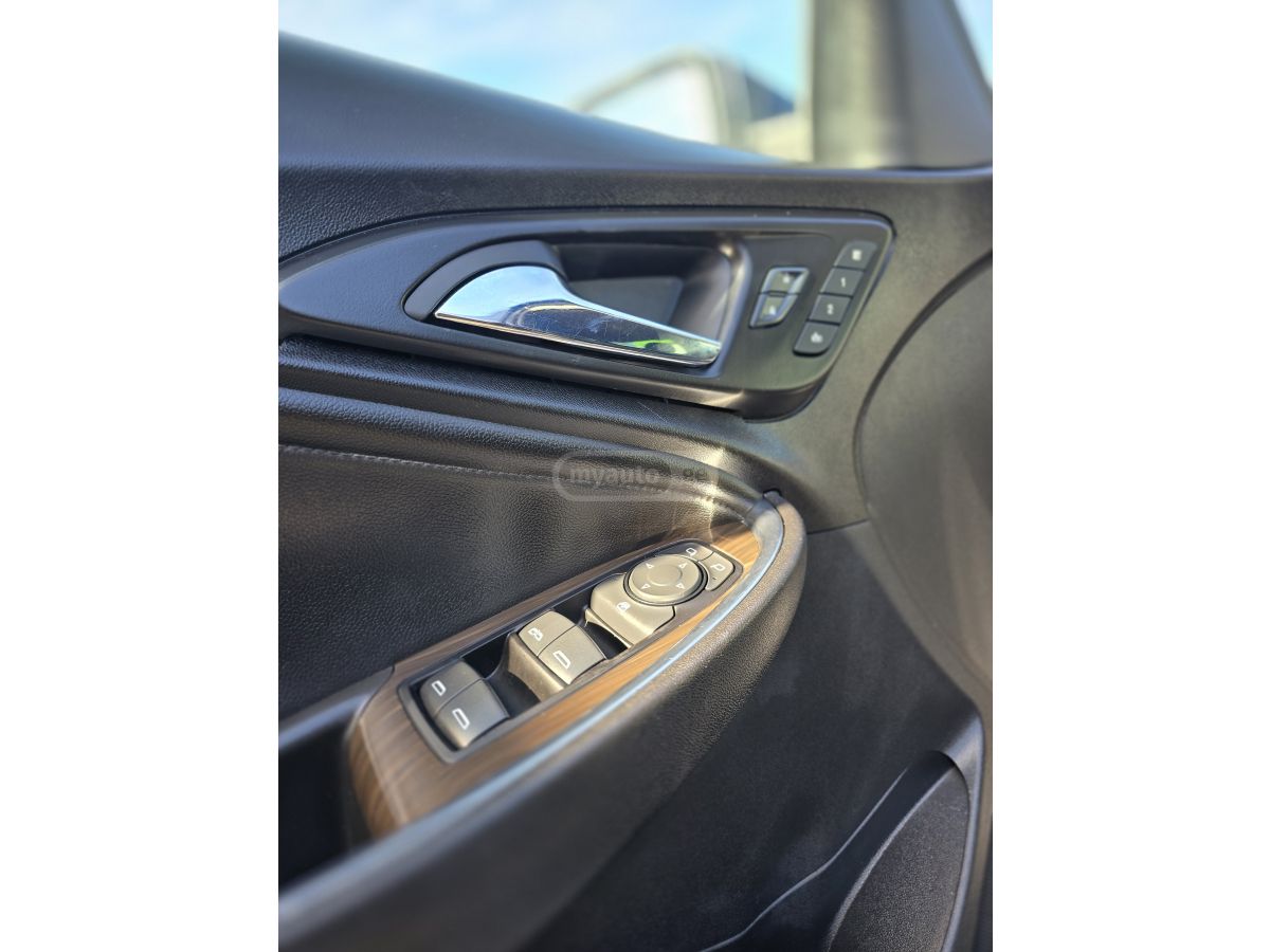 Chevrolet Malibu - фото 13