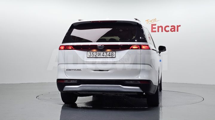 Kia Sedona - фото 4