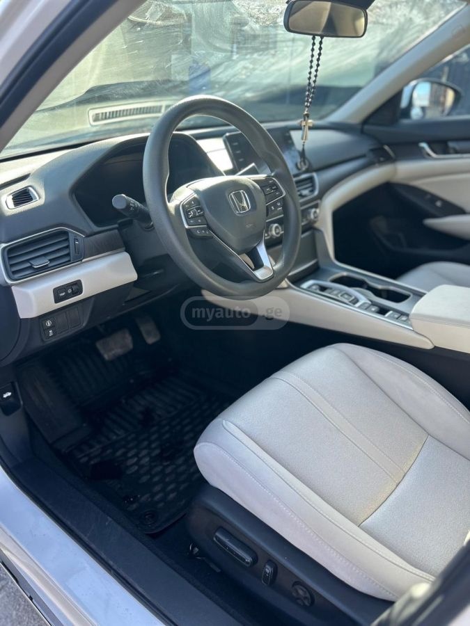 Honda Honda Accord — миниатюра 8