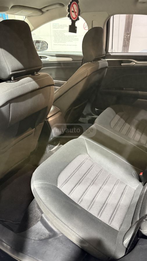 Ford Fusion - фото 7