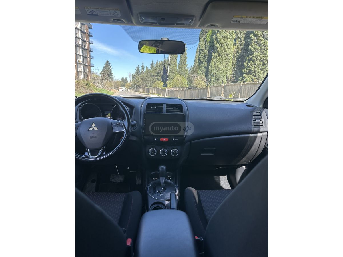 Mitsubishi Outlander Sport - фото 10