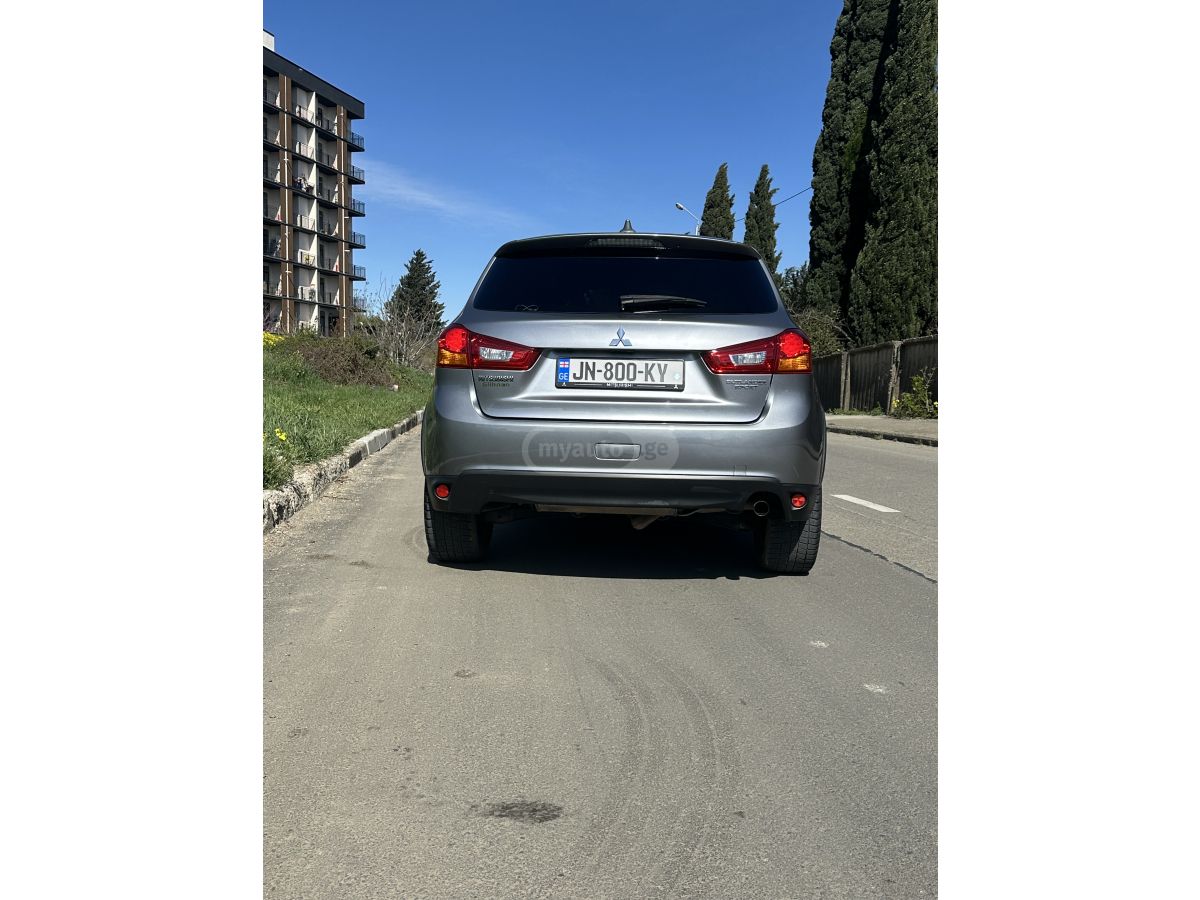 Mitsubishi Outlander Sport - фото 6