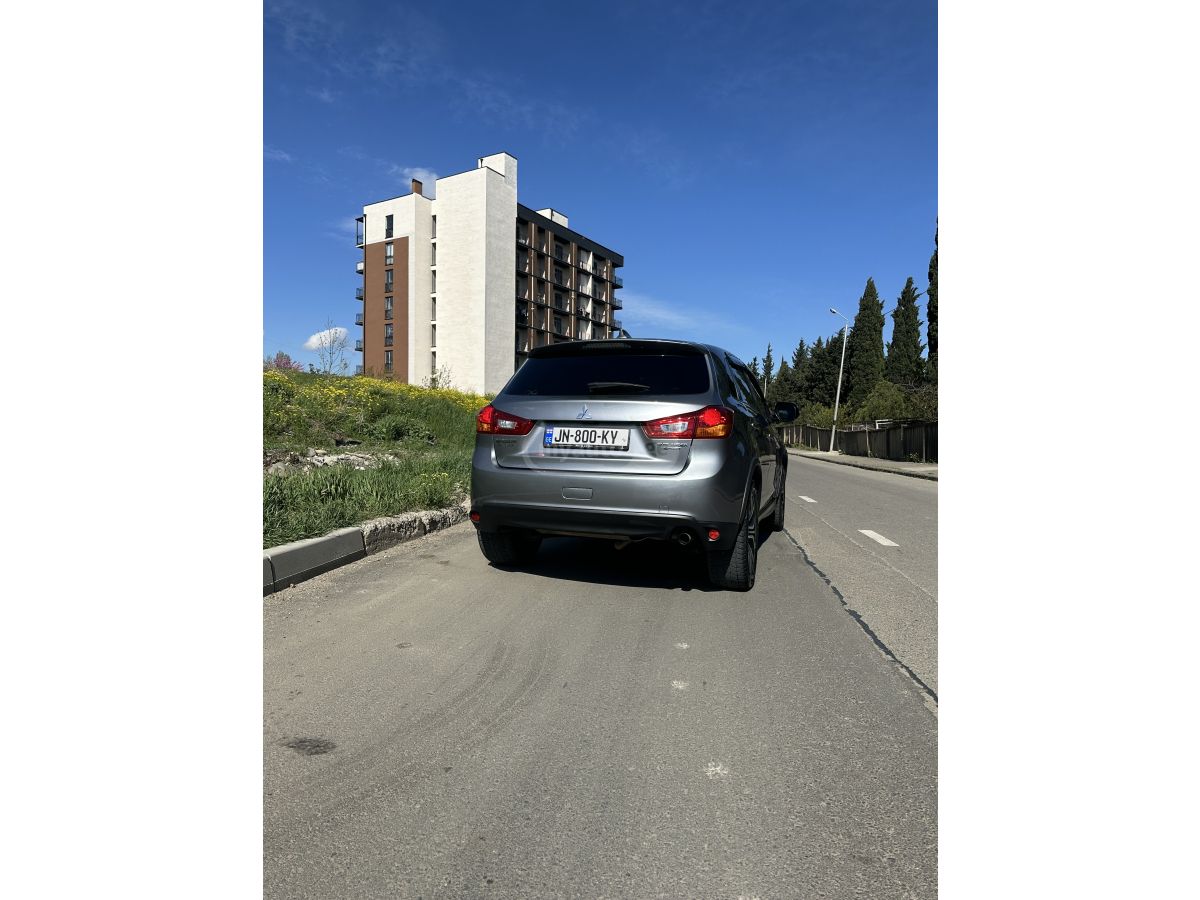 Mitsubishi Outlander Sport - фото 9