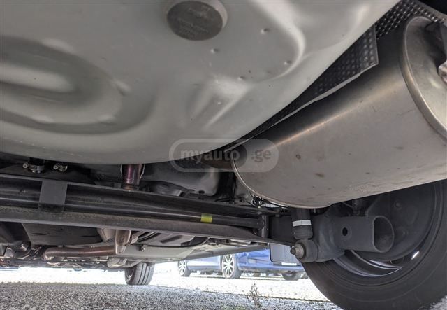 Toyota Sienta - фото 15