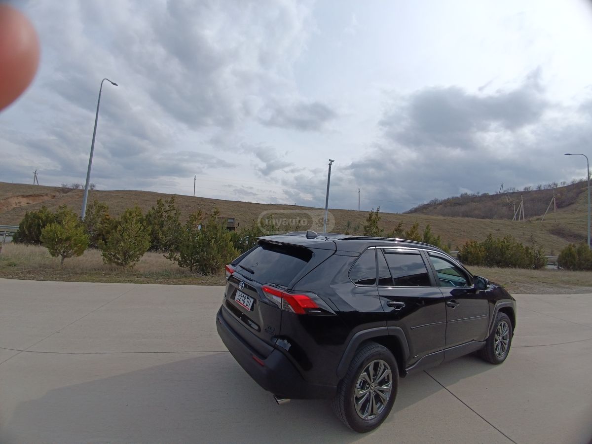 Toyota XLE Premium 4dr Front-Wheel Dr — миниатюра 3