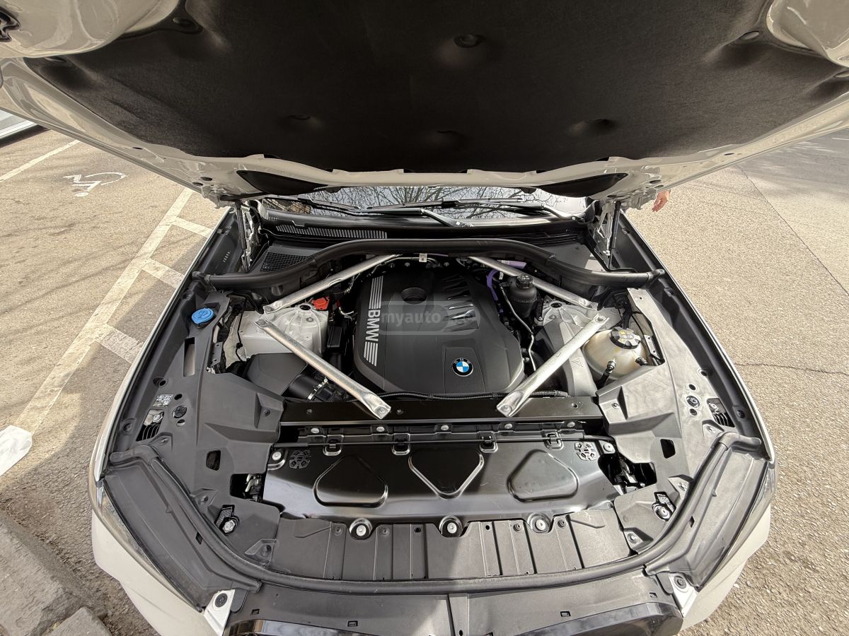 BMW X5 - фото 10