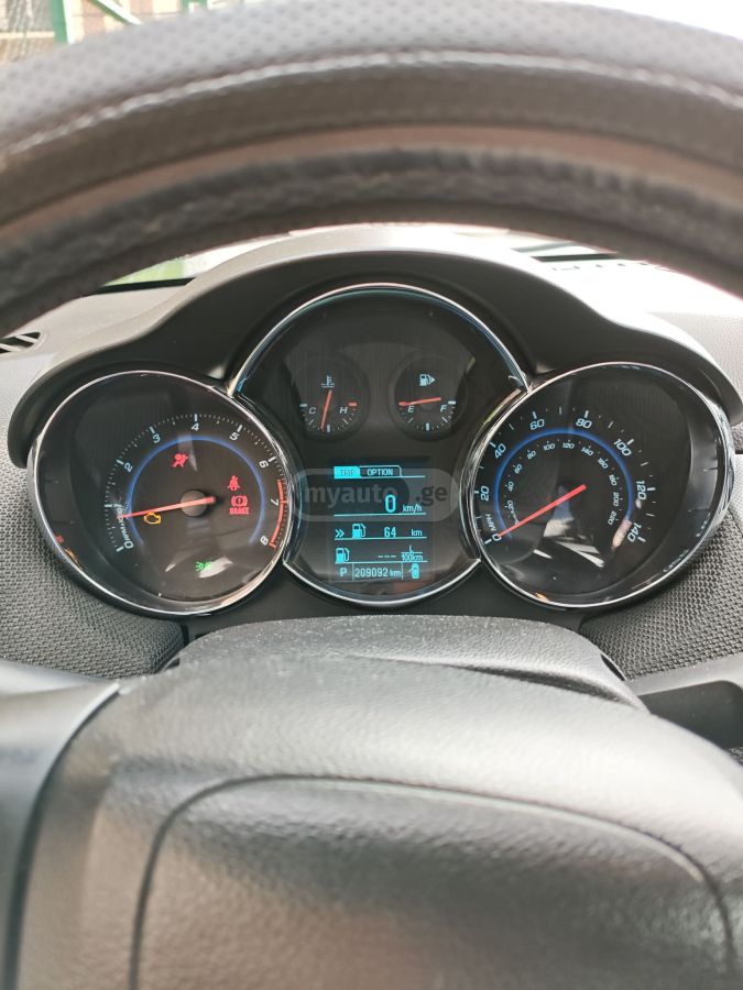 Chevrolet Cruze - фото 8