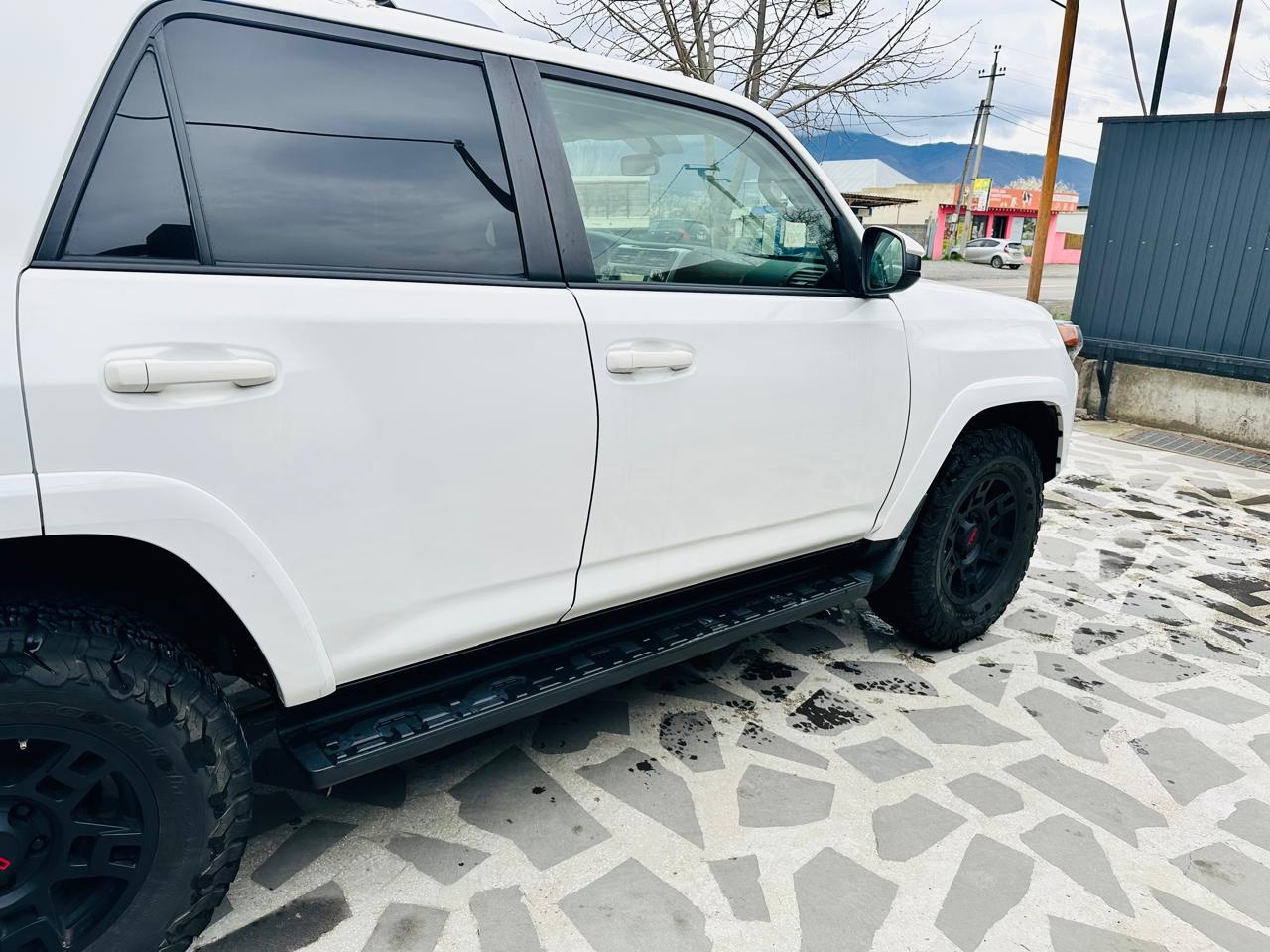 Toyota 4 Runner - фото 5