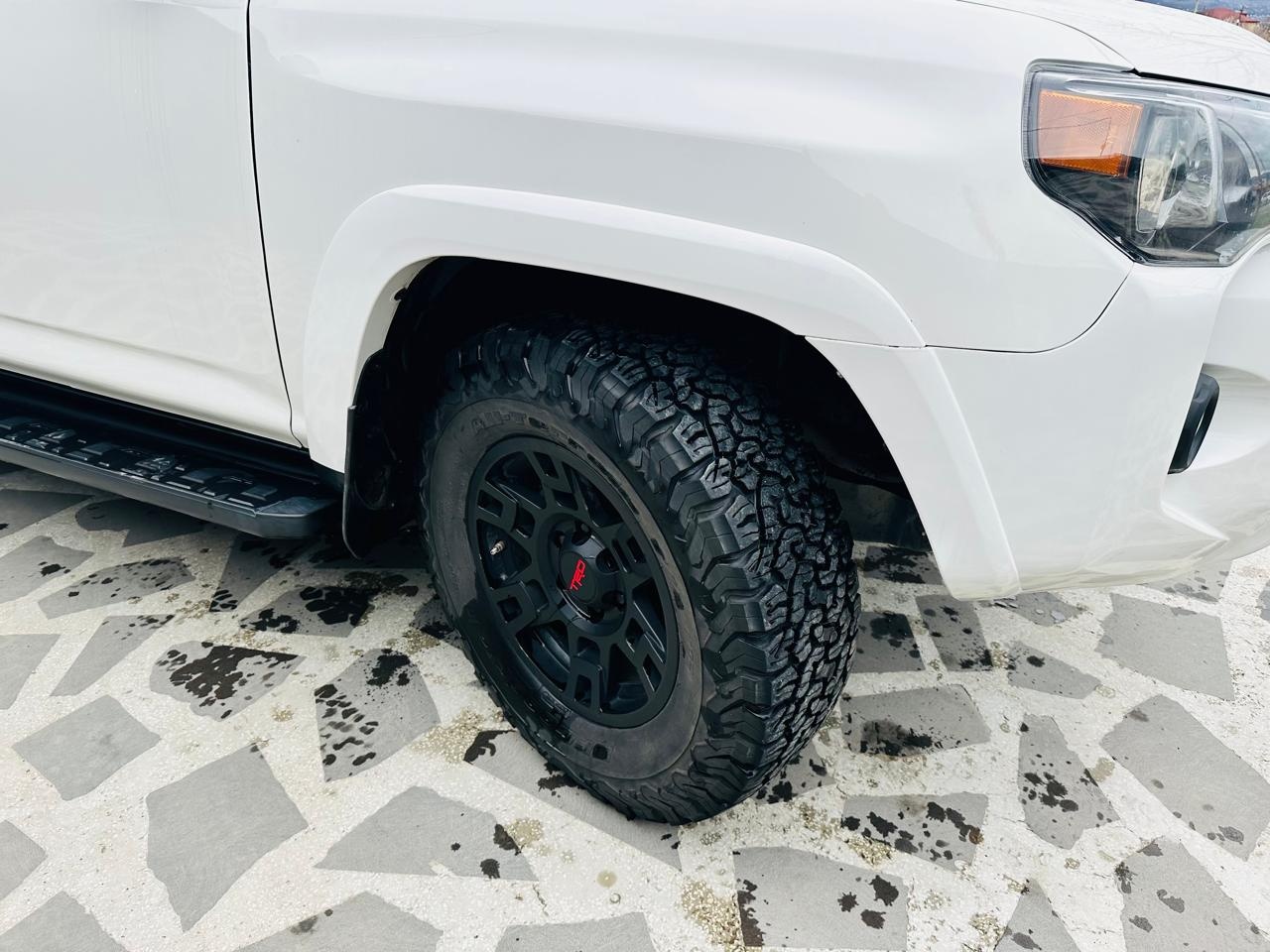 Toyota 4 Runner - фото 6