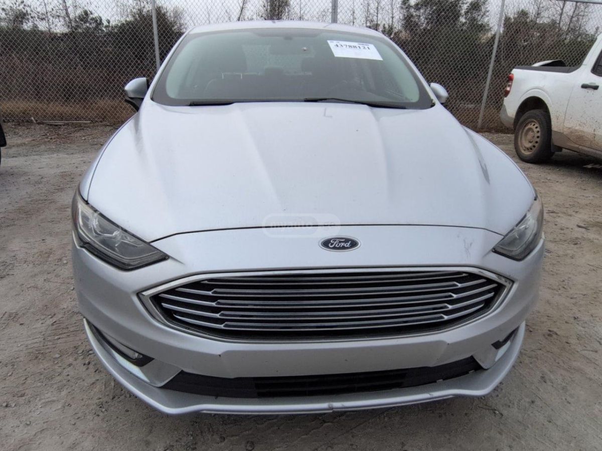 Ford Fusion - фото 10