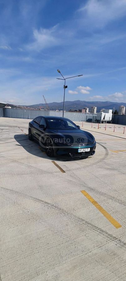 BYD Han - фото 13