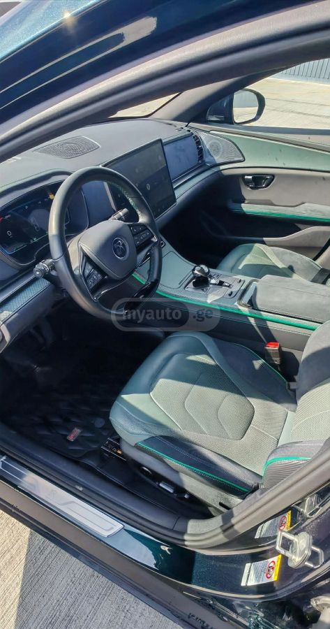 BYD Han - фото 2