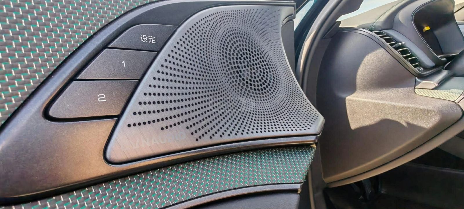 BYD Han - фото 6