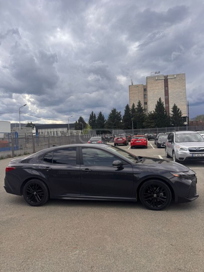Toyota Camry - фото 4