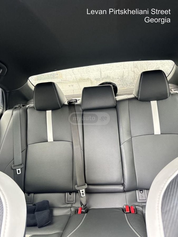 Toyota Camry - фото 8