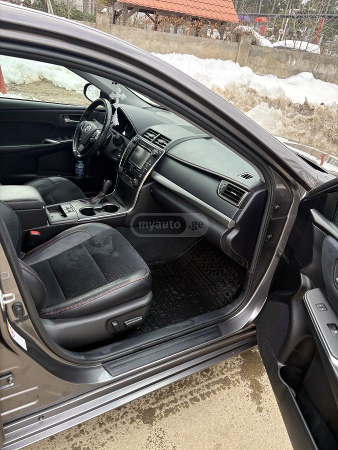 Toyota Camry - фото 11