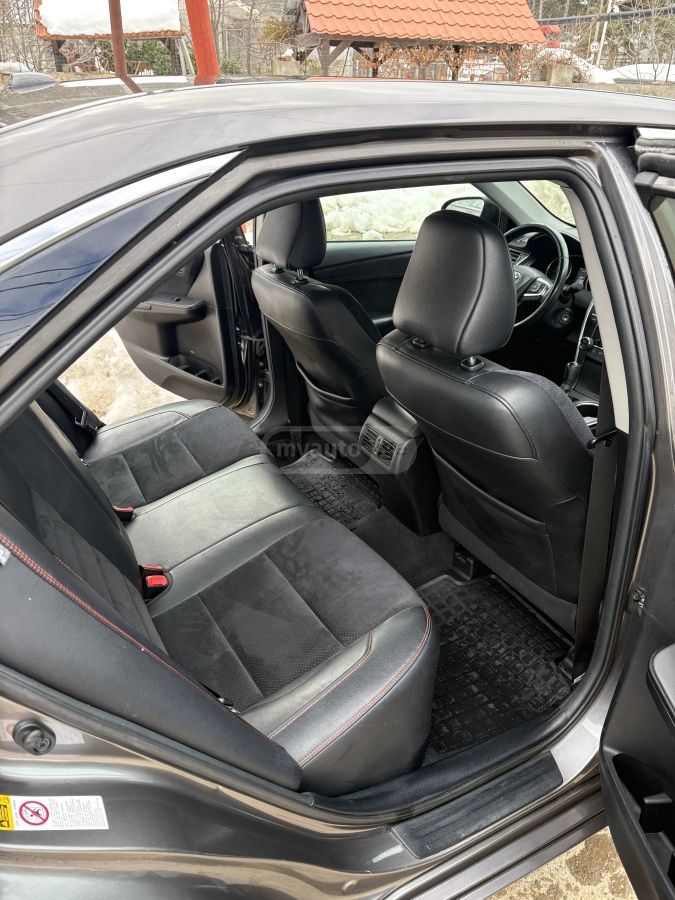 Toyota Camry - фото 8