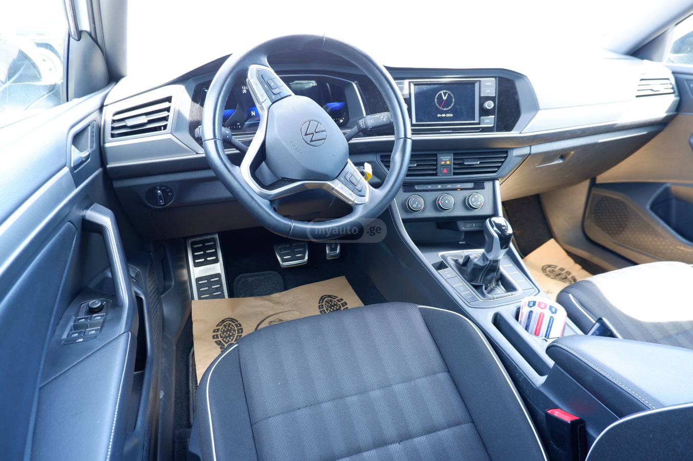 Volkswagen Jetta - фото 9