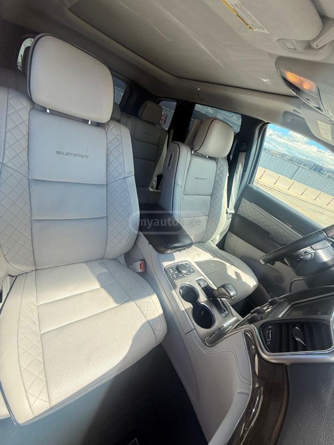 Jeep Grand Cherokee - фото 13