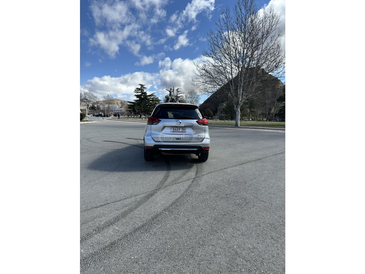 Nissan Rogue - фото 4