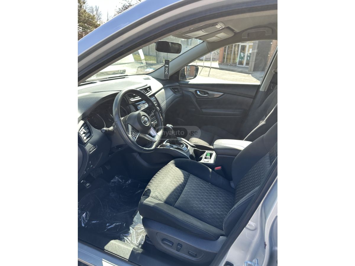 Nissan Rogue - фото 9