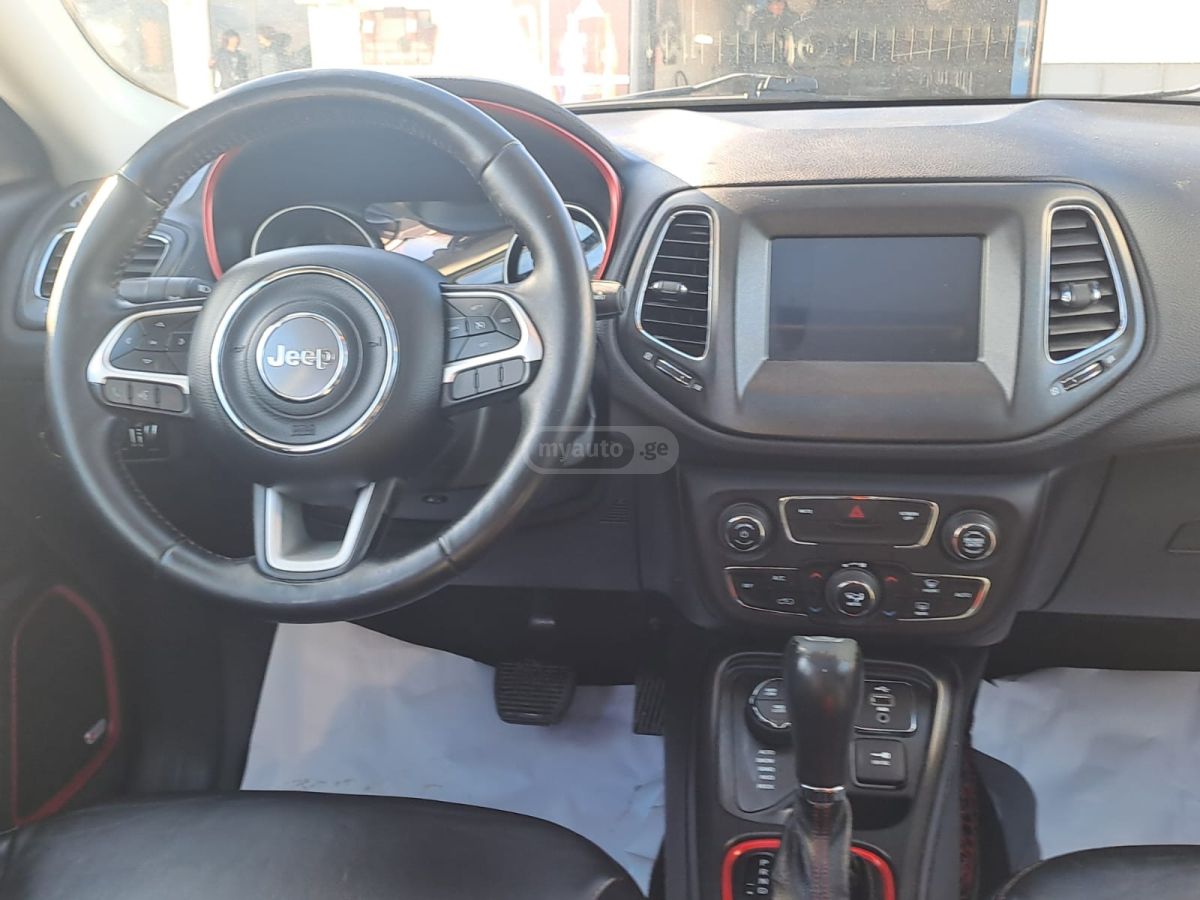 Jeep Compass - фото 5