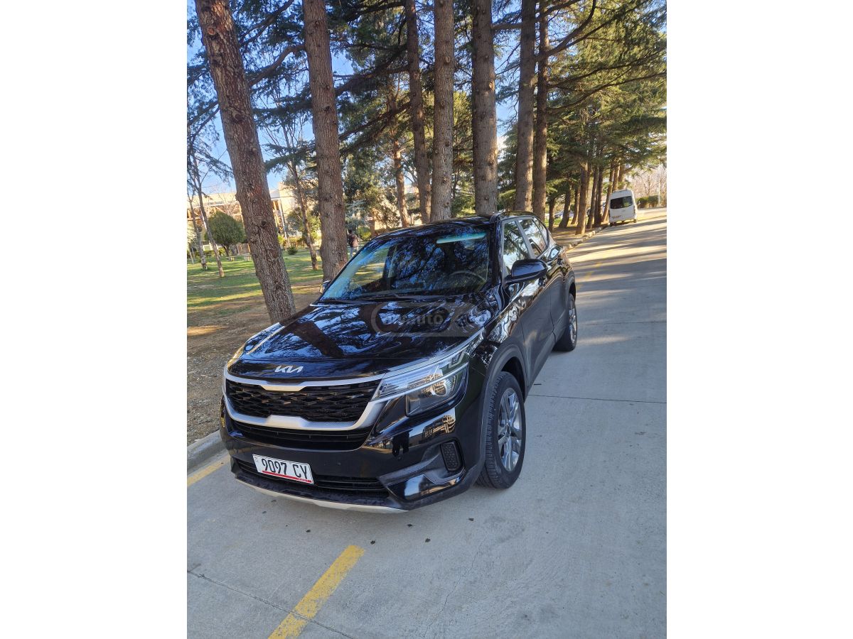 Kia Seltos - фото 1