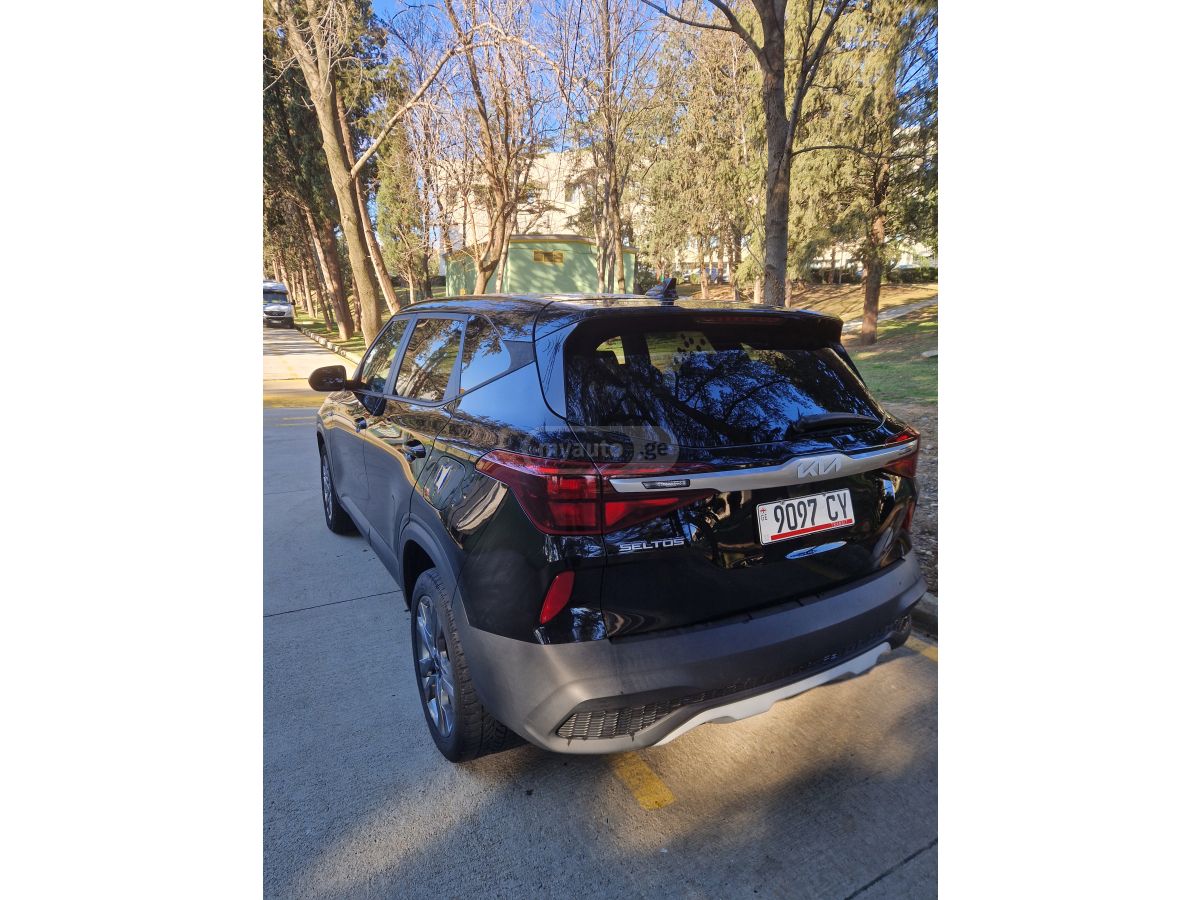 Kia Seltos - фото 12