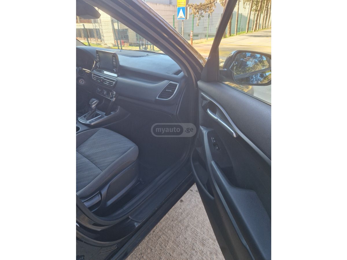 Kia Seltos - фото 8