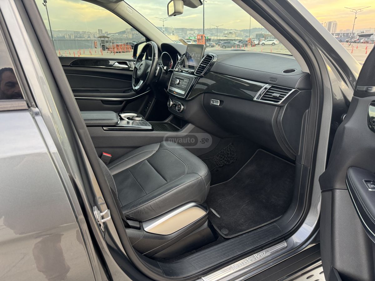 Mercedes-Benz GLS 550 - фото 11