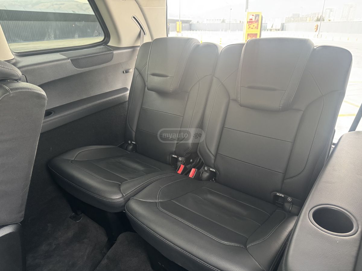 Mercedes-Benz GLS 550 - фото 14