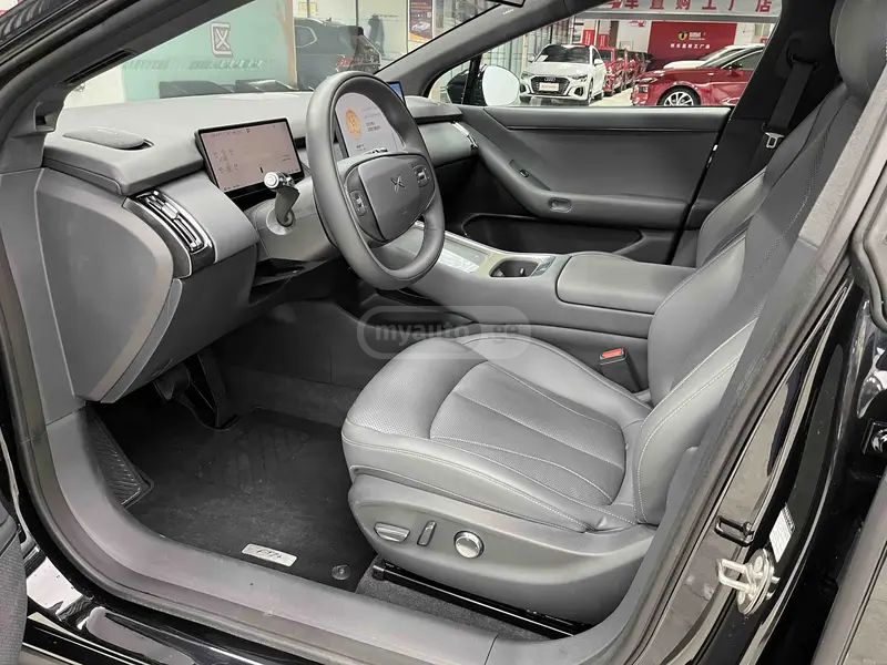 XPeng P7 2024 — миниатюра 12