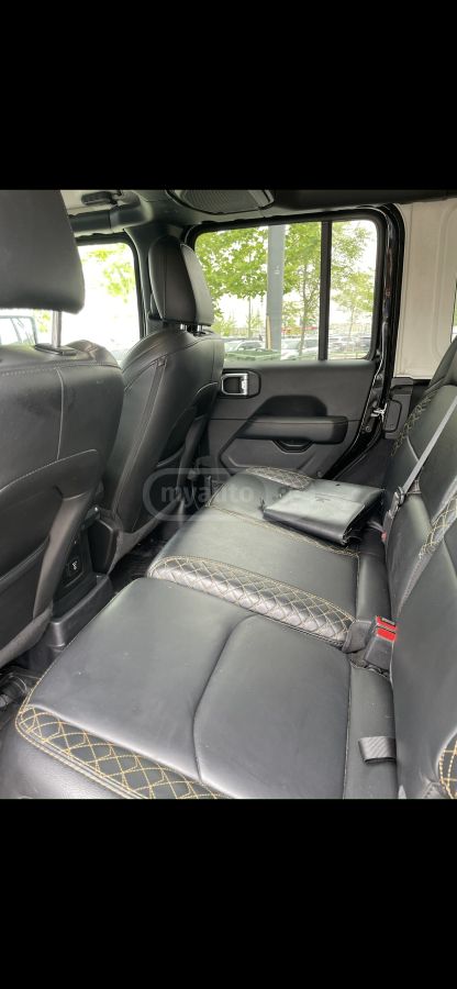 Jeep Wrangler - фото 11