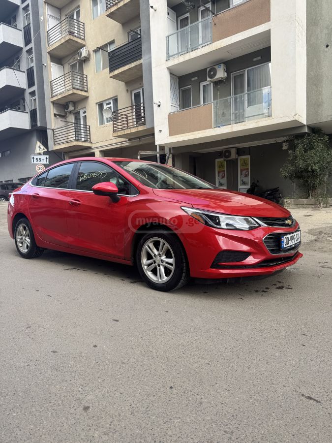 Chevrolet Cruze - фото 1
