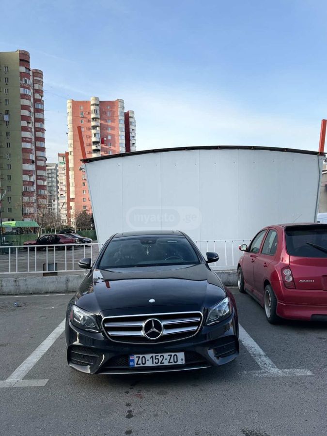 Mercedes-Benz E 300 - фото 2