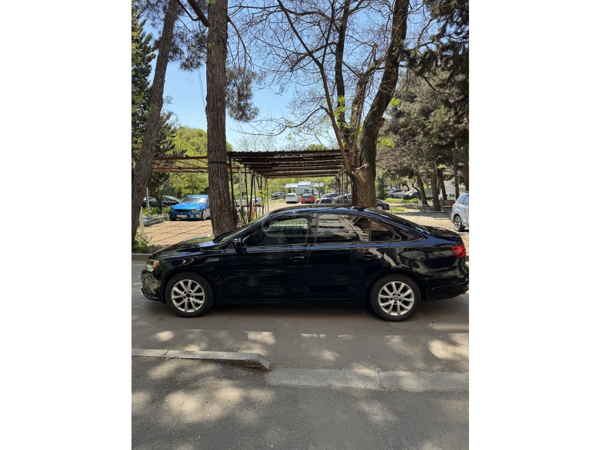 Volkswagen Jetta - фото 3