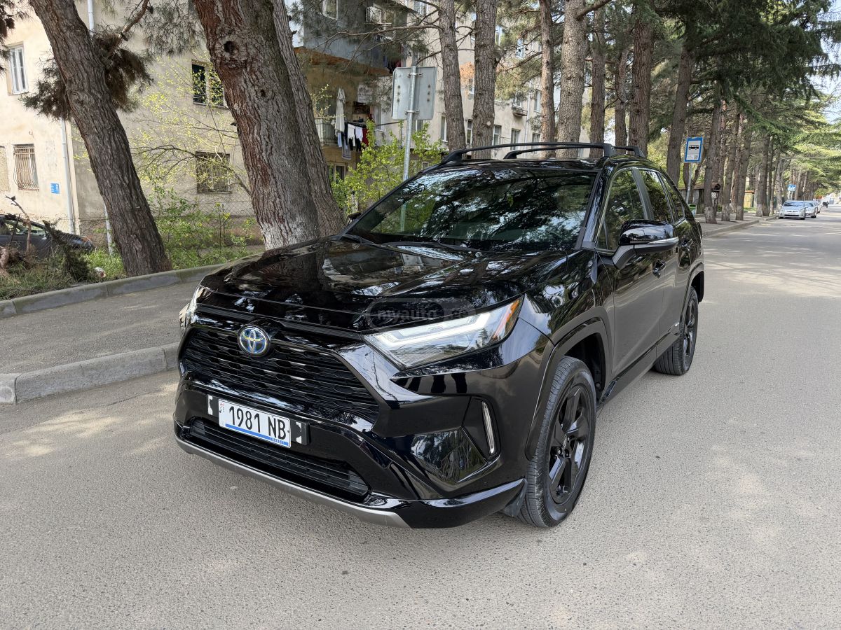 Toyota Rav 4 - фото 2