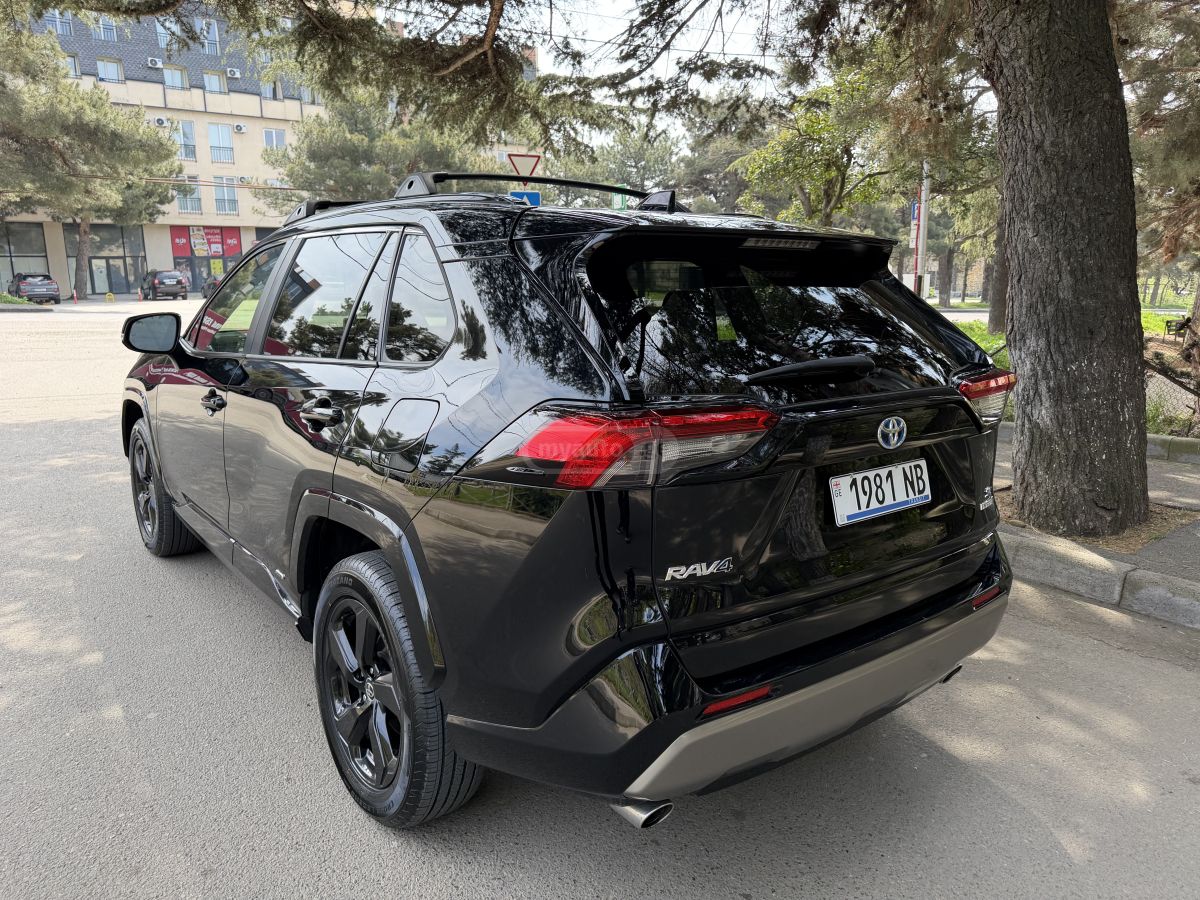 Toyota Rav 4 - фото 5