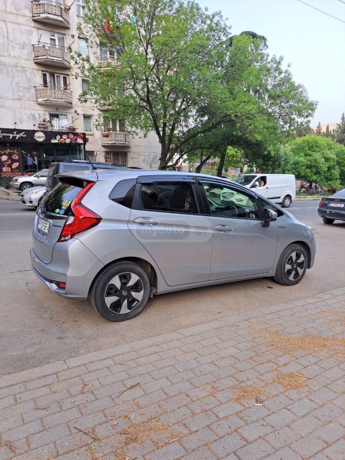 Honda Fit - фото 5