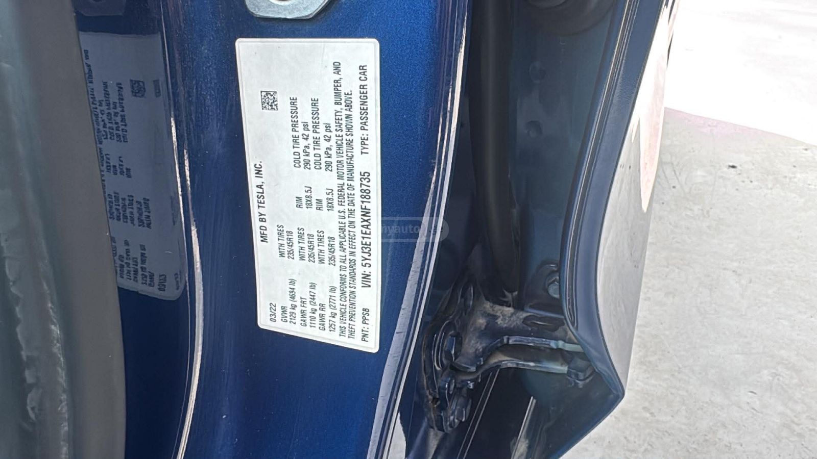 Tesla Model 3 - фото 12