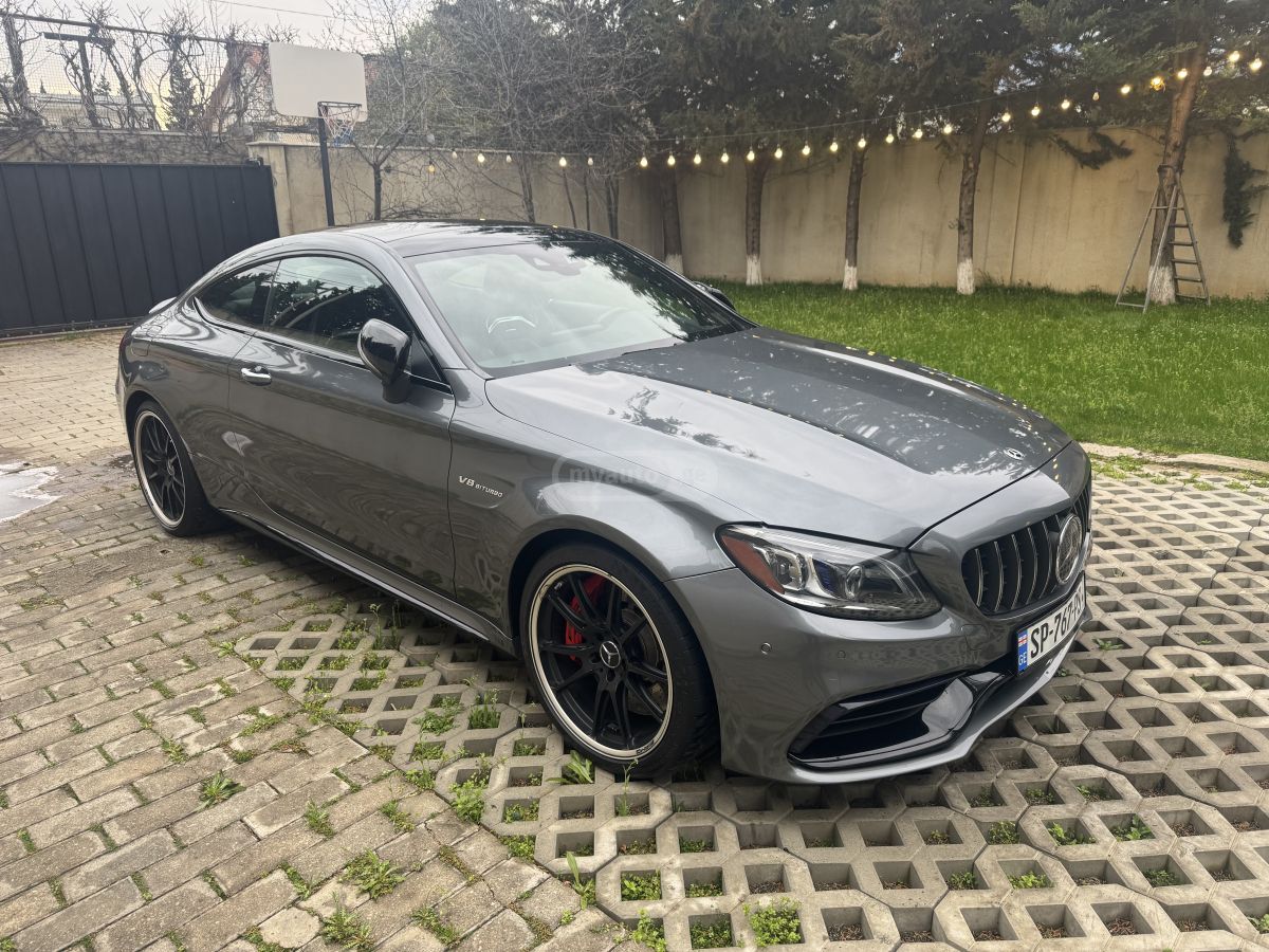 Mercedes-Benz C 63 AMG - фото 3