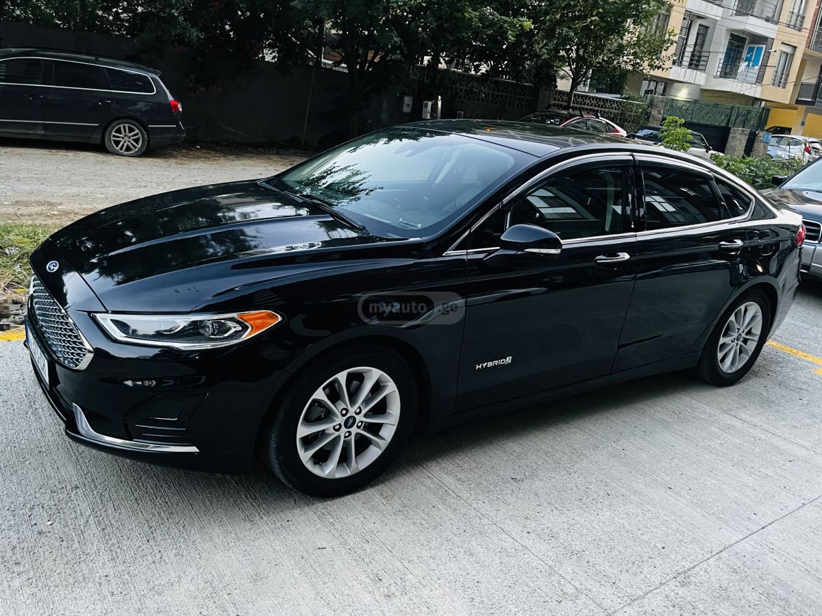Ford Fusion - фото 8