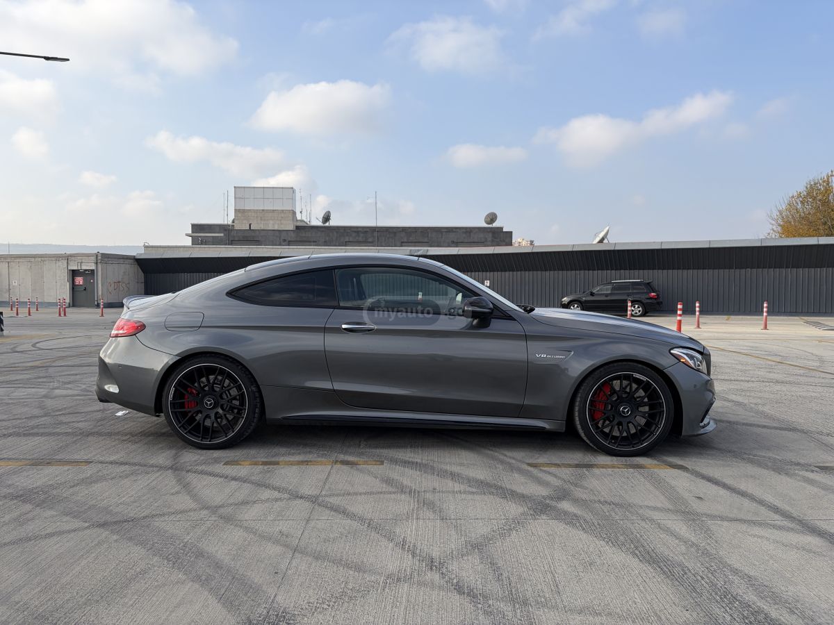 Mercedes-Benz C 63 AMG - фото 3