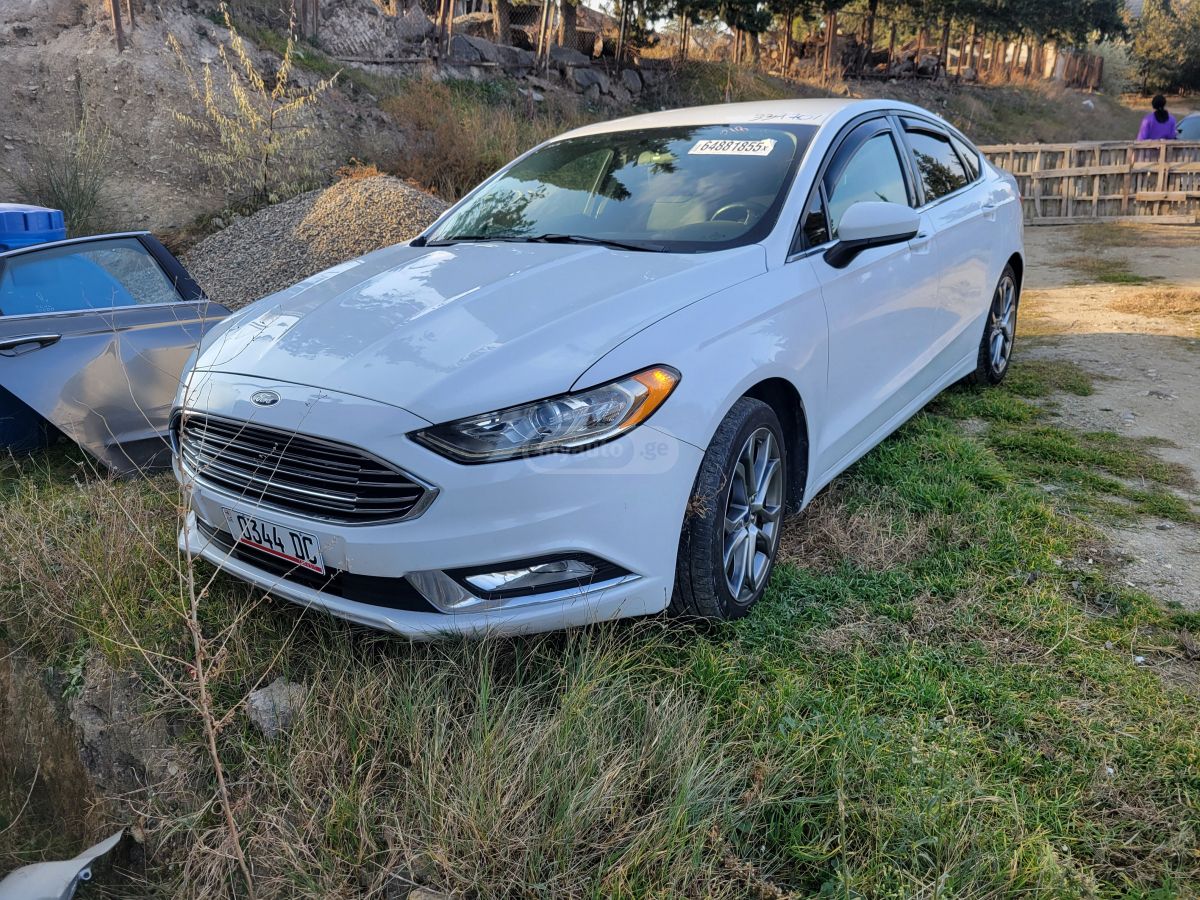 Ford Fusion - фото 12