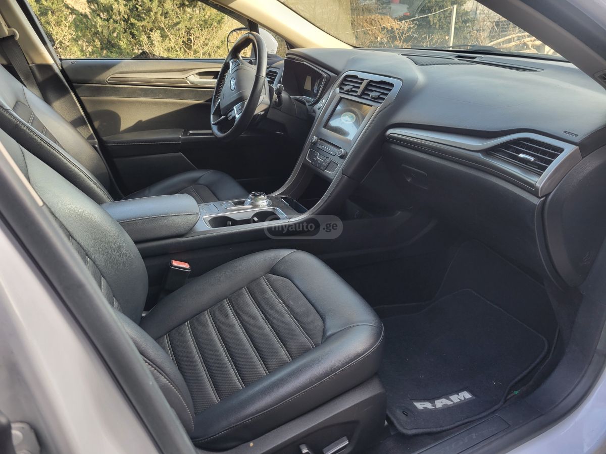 Ford Fusion - фото 13