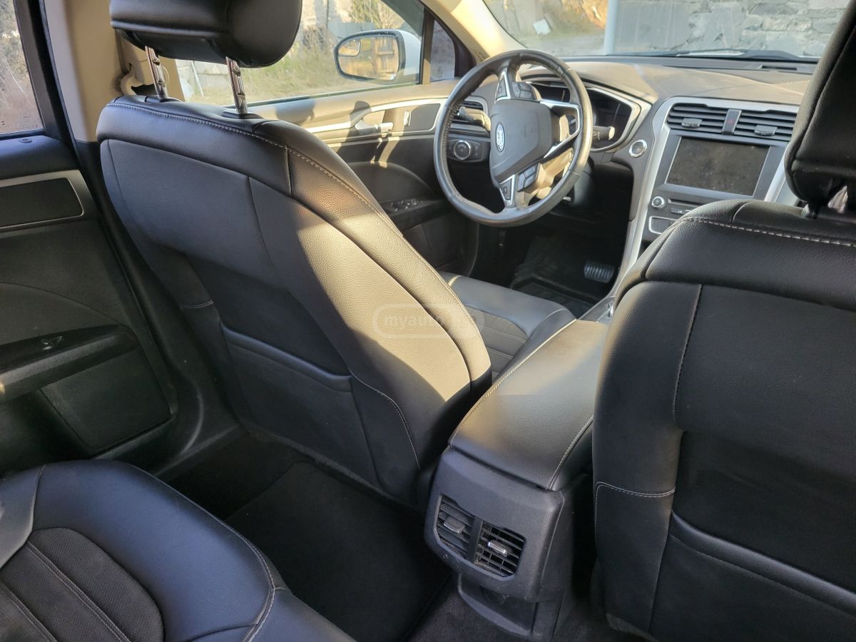 Ford Fusion - фото 9