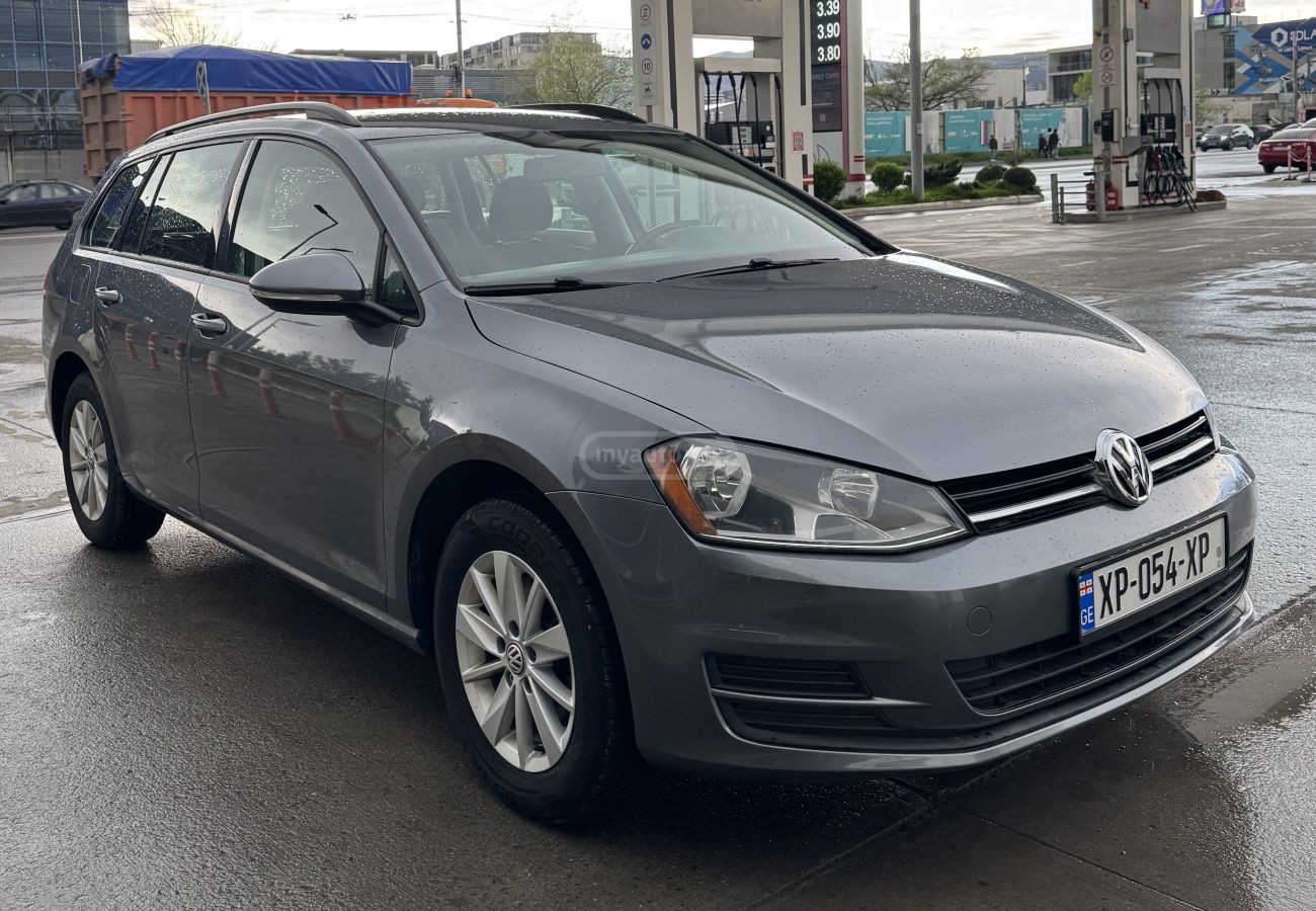 Volkswagen Golf - фото 2